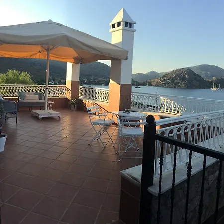 بيت ضيافة The Address Selimiye *