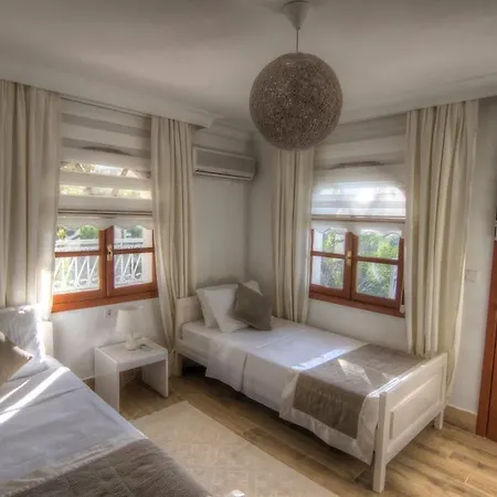 The Address Selimiye السليمية